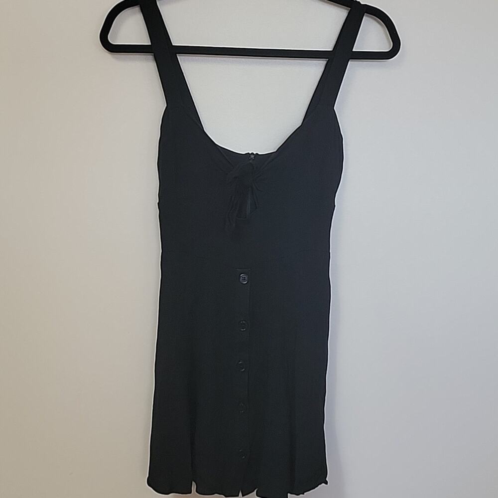 Reformation Kimmy Little Black Dress Front Knot and Buttons Sz 4 - Picture 2 of 9